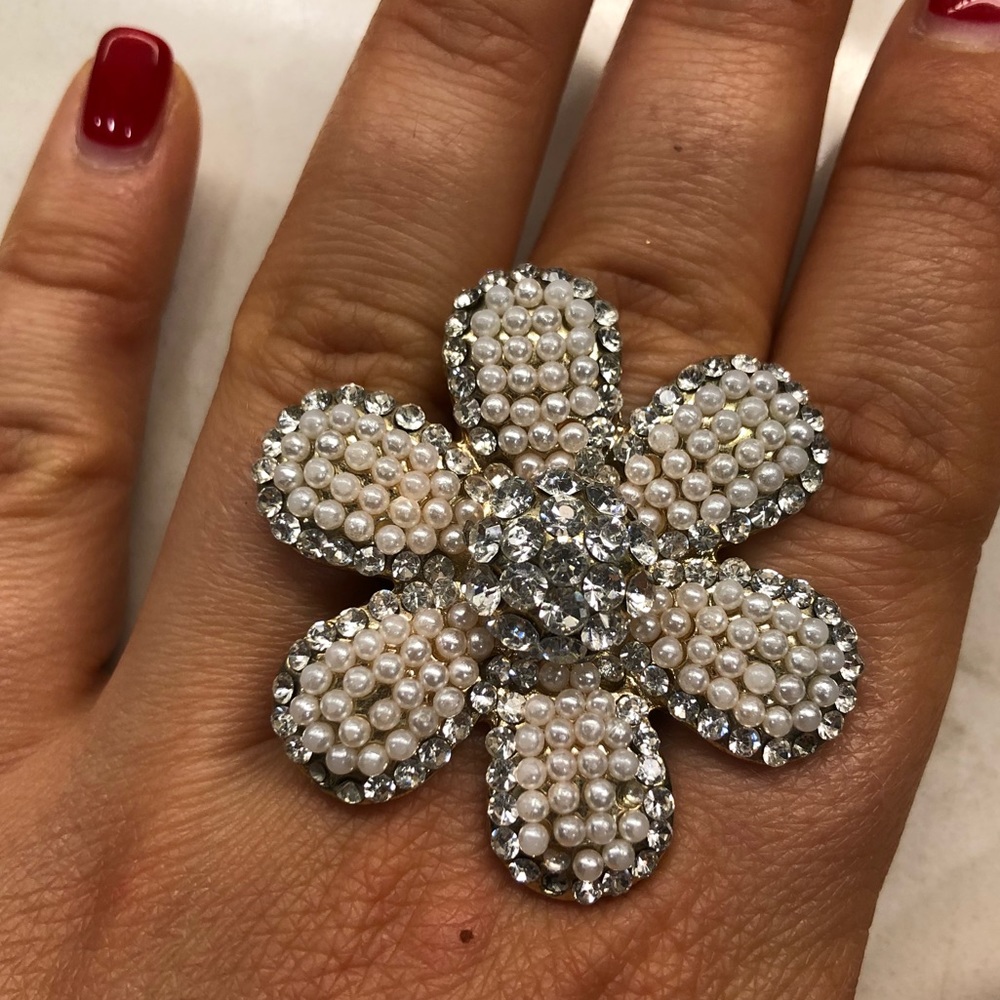 Anthropology all size fit all flower pearl ring
